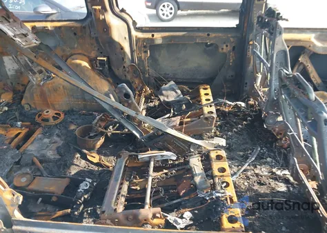 2014 Chrysler Town & Country S z USA, uszkodzony, nr VIN 2C4RC1HG6ER199798